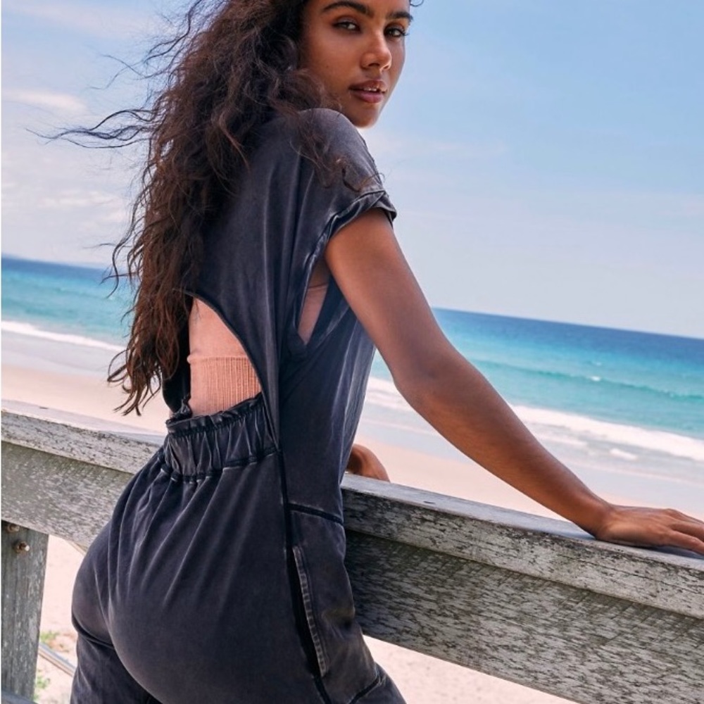 Like new FP Movement V-neck Hot Shot Onesie - Size XS